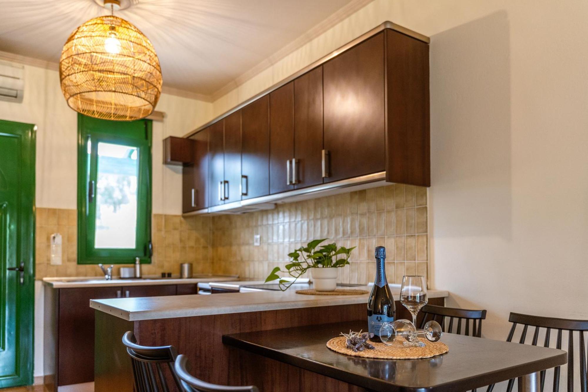 Aiora Suites Sívota 外观 照片