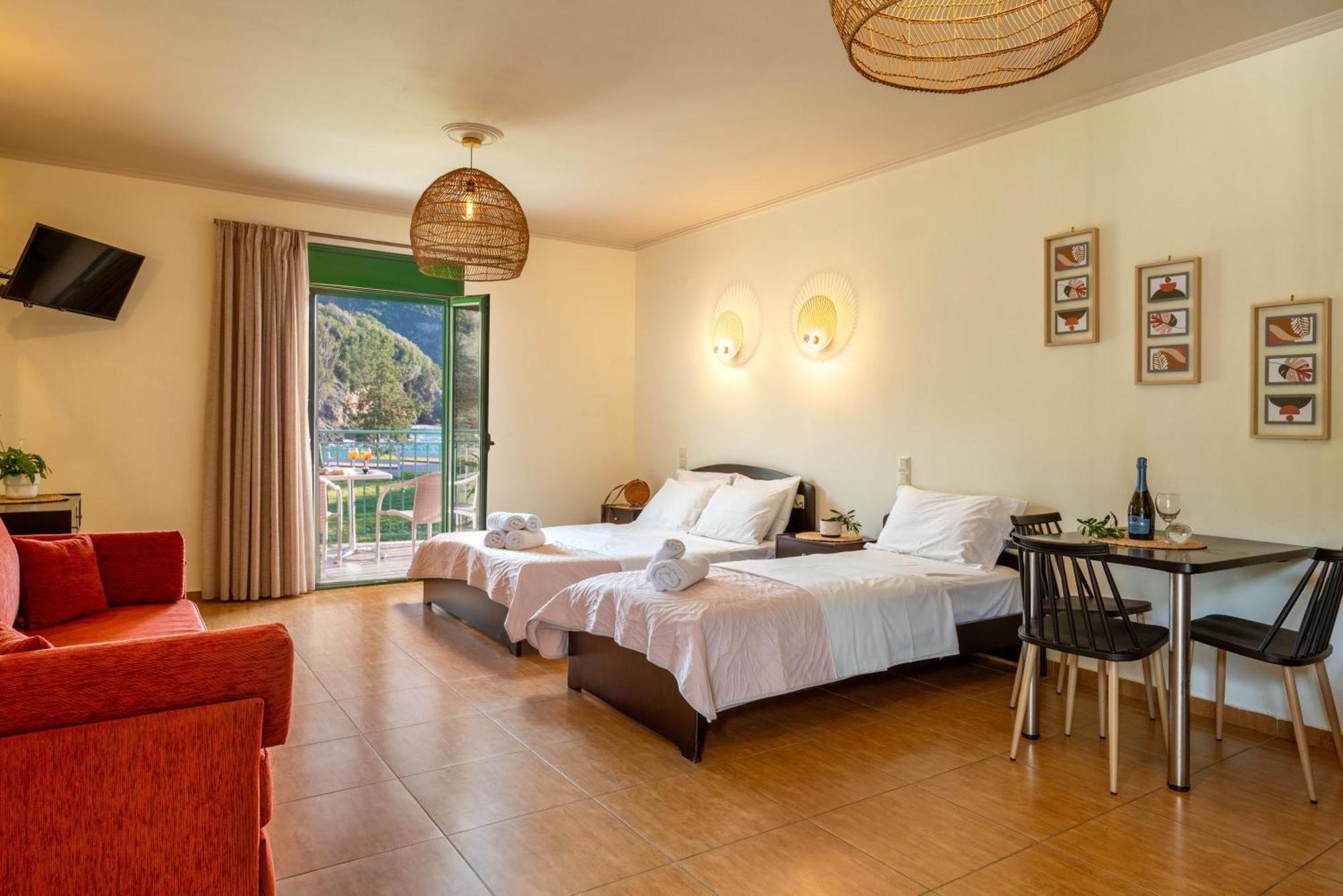 Aiora Suites Sívota 外观 照片